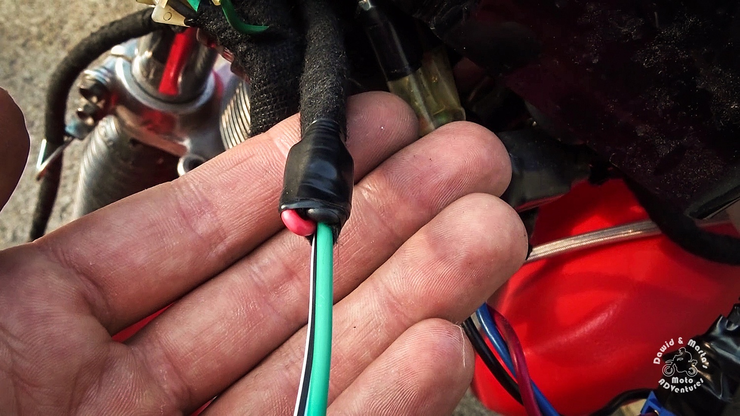 Securing wires for ignition switch installation in XR400