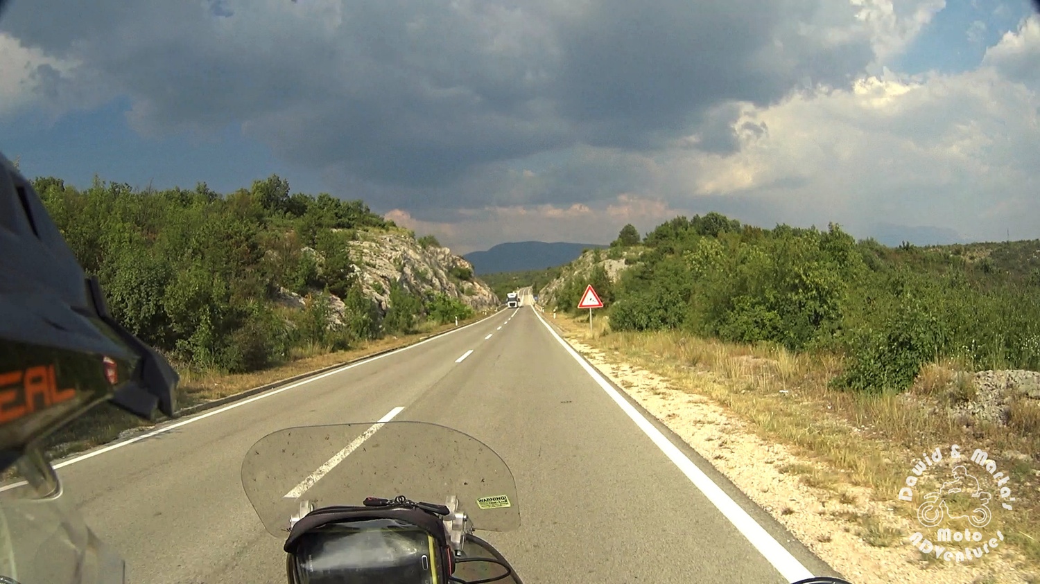 Riding to the Izvor Cetine, inland Croatia