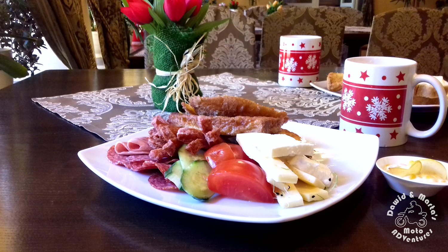 Breakfast at Lacu Rosu